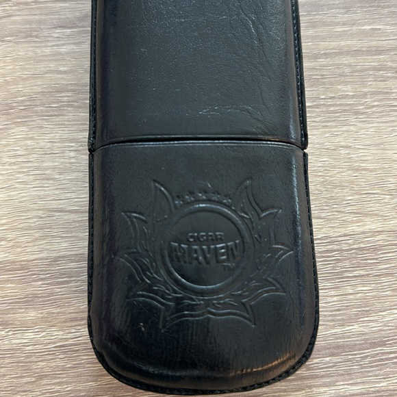 Vintage Cigar Maven Case Holder brown leather 7.5x 3 in box - Picture 2 of 5